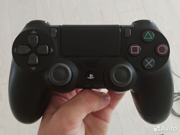 Sony playstation 4 slim