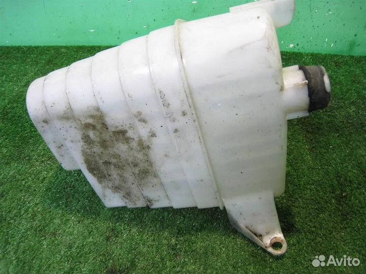 Резонатор воздушного фильтра Toyota Avensis T25 2