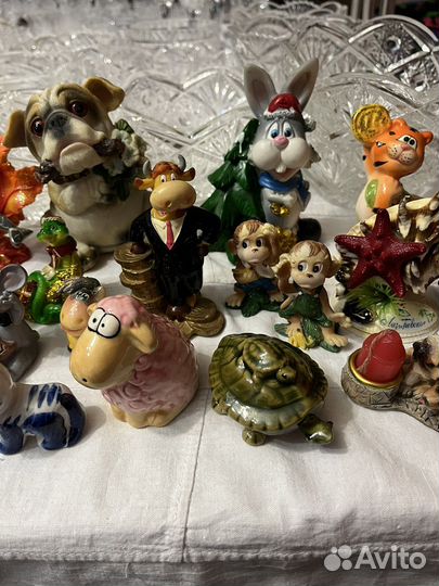 Фигурки и статуэтки