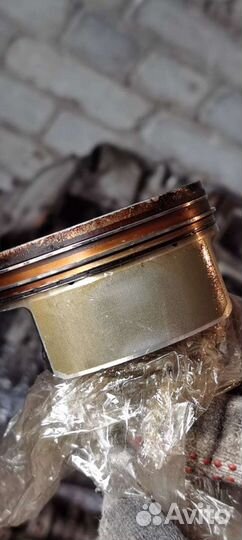 Поршни комплект мотор М275 AMG на Мерседес