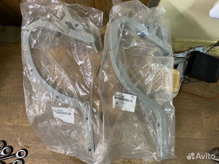 Петли крышки багажника KIA Rio 3 2012-2017