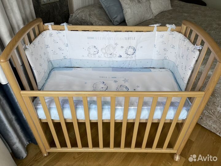 Детская кроватка