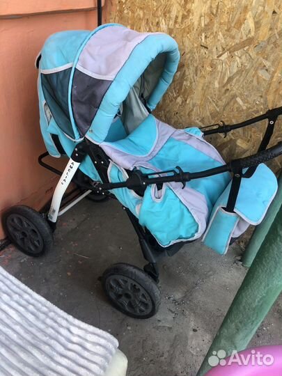 Коляска, стул для кормления