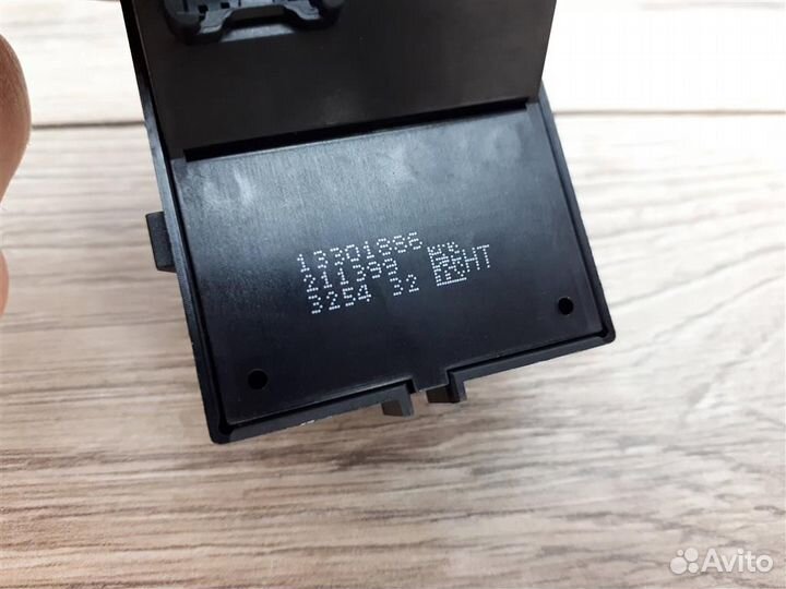 Кнопка стеклоподъемника opel astra J Инсигния Мер