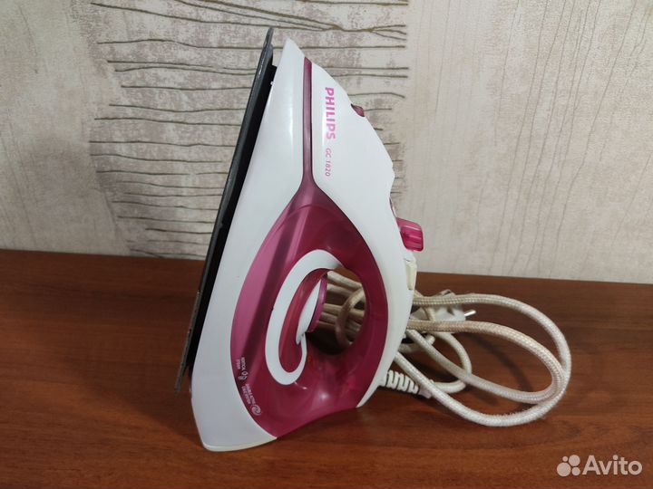 Утюг Philips Gc1820