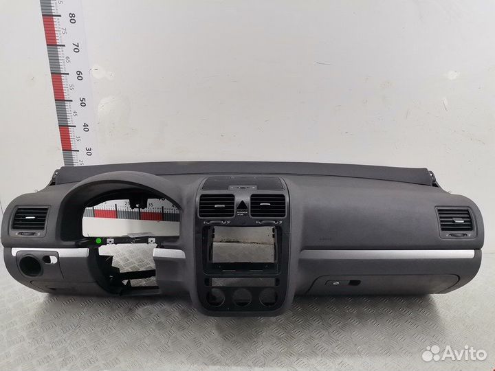 Торпедо (панель передняя) для Volkswagen Golf 5