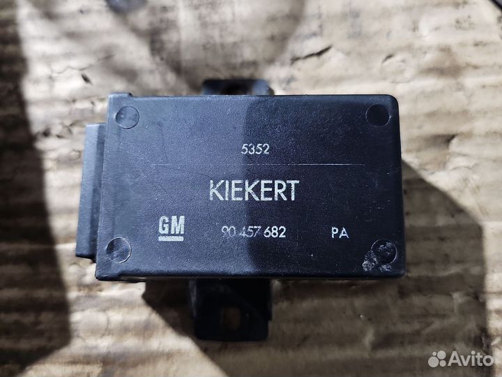 Блок управления центральным замком Опель Вектра А