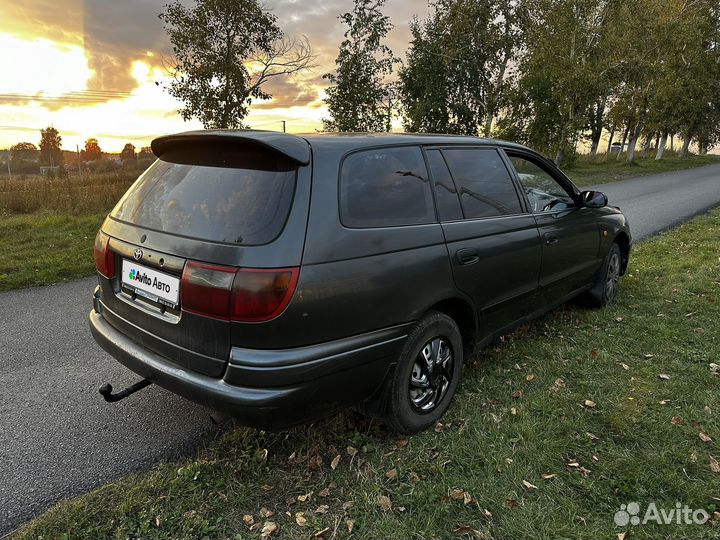 Toyota Caldina 2.0 AT, 1992, 335 000 км