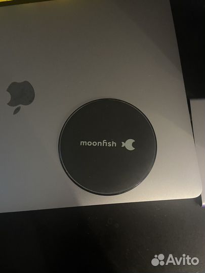 Беспроводная зарядка Moonfish