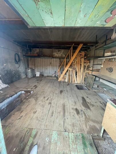 Гараж, > 30 м²