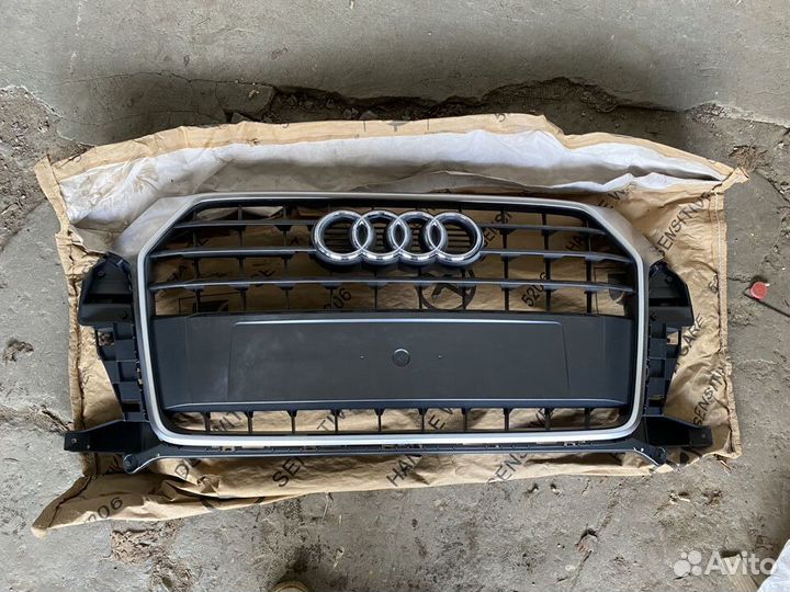 Решетка радиатора Audi Q3 1 8U 2014-2018