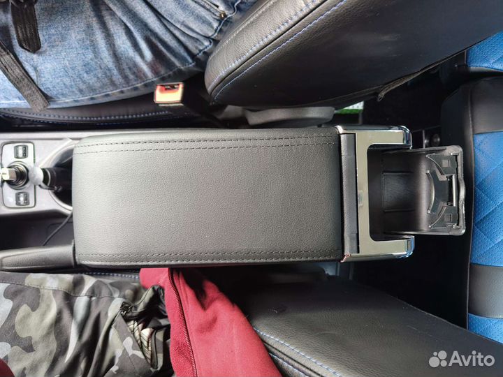 Подлокотник ford focus 3