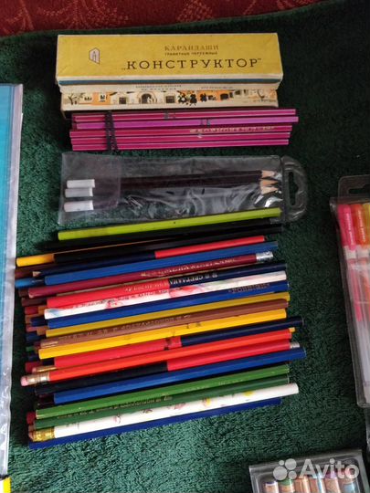 Карандаши СССР и перьевые ручки