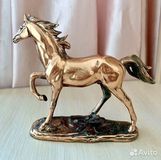Фигура декоративная Конь (бронза)