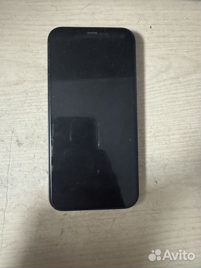 iPhone 12, 64 ГБ