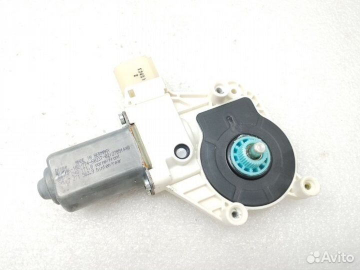 Моторчик стеклоподъемника задний левый Bmw
