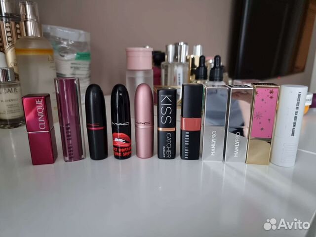 Помады для губ