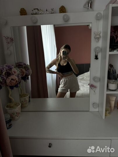 Шорты женские