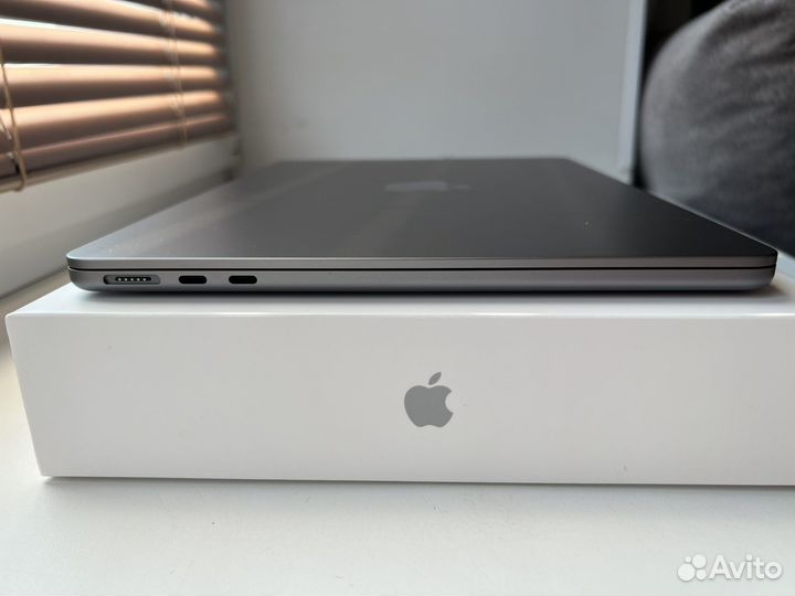 Apple MacBook Air 13 2022 M2 256