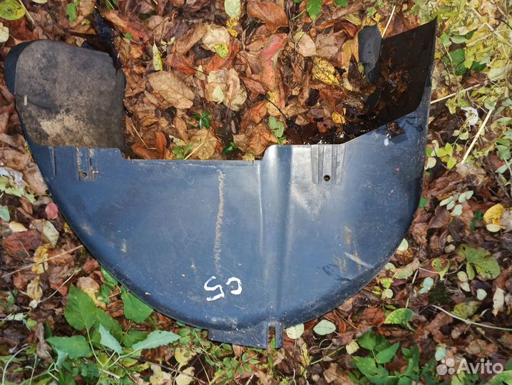 Подкрылок задний правый citroen c5 01-08