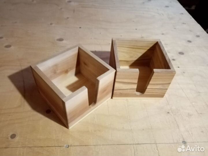 Салфетница из дерева