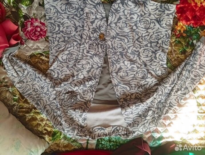 Продаю платья и др