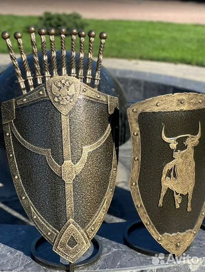 Подставка под шампуры Щит