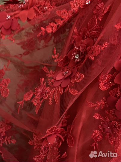 Вечернее платье