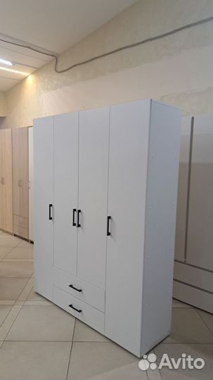 Шкаф широкий белый с ящиками (новый)