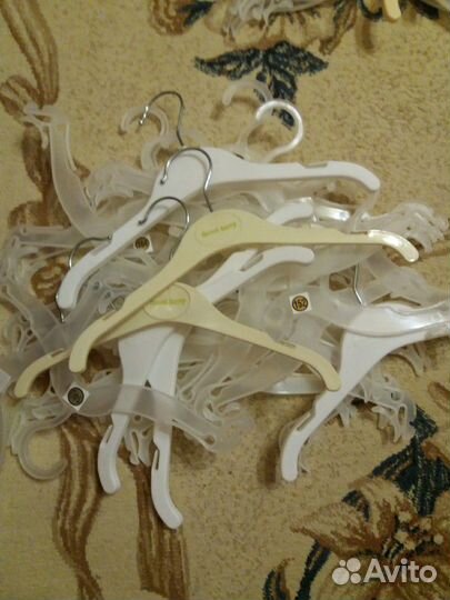 Вешалки детские