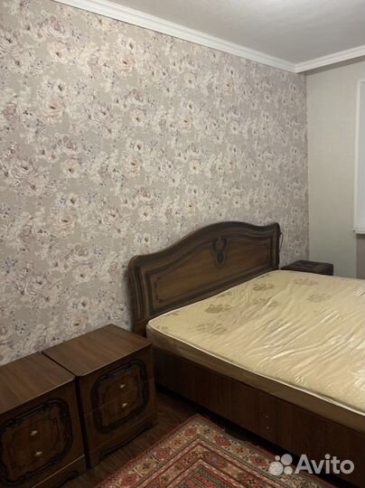 Спальный гарнитур бу