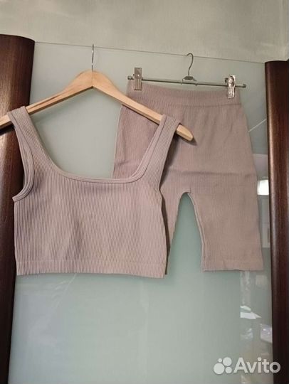 Шорты и топ