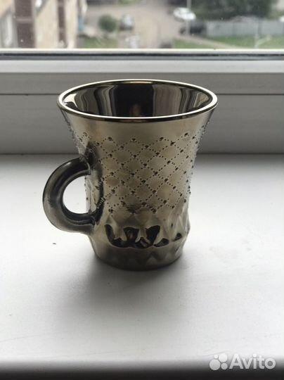 Набор кофейных чашек, рюмок, горшочков