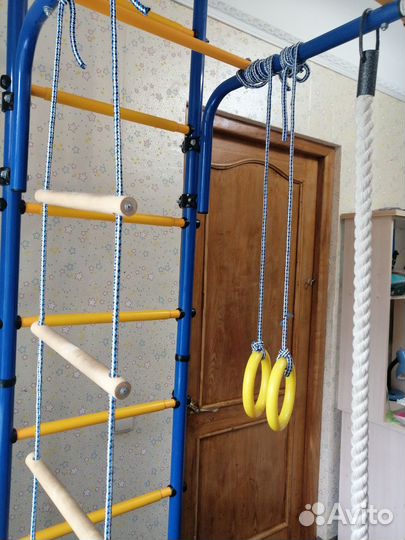 Детская спортивная шведская стенка