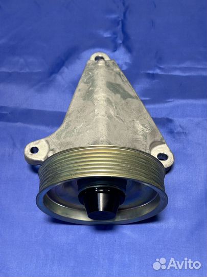 Ролик ремня генератора обводной