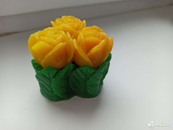 Свеча с сердечками