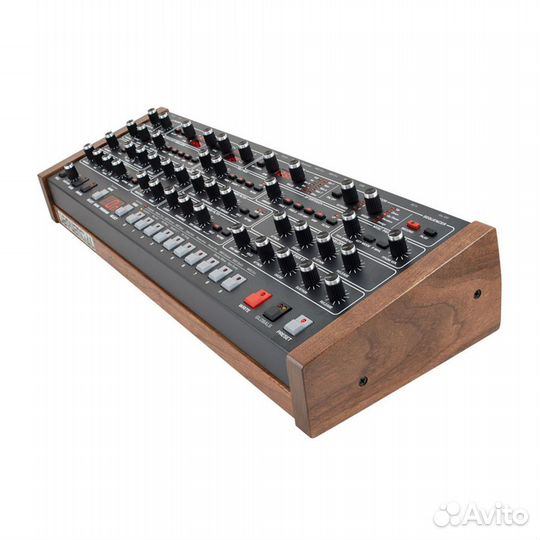 Sequential Prophet-6 desktop module (Предзаказ)