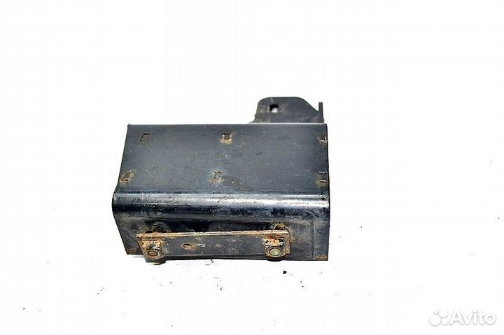 Кронштейн переднего бампера, правый MAN TGX 18.440