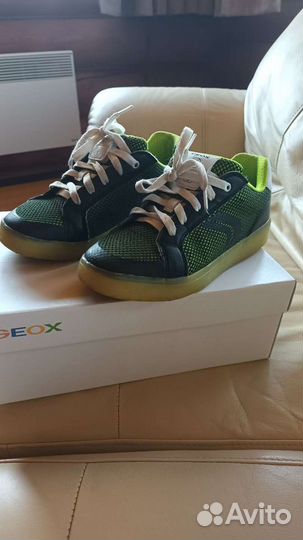 Кроссовки geox