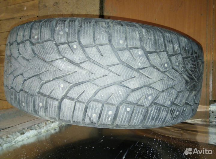 Gislaved Nord Frost 200 235/55 R17 102T
