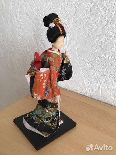 Японская кукла