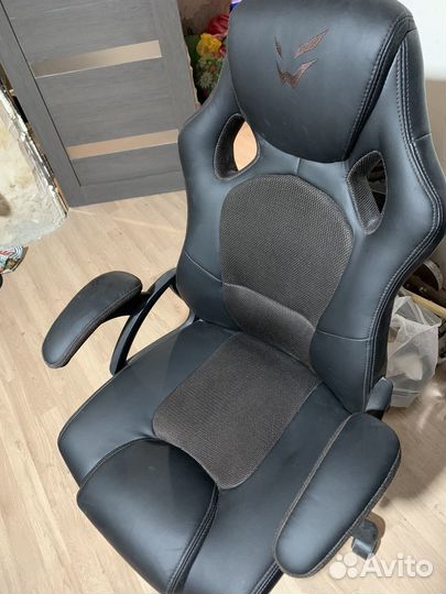 Компьютерное кресло игровое