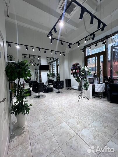 Горячее наращивание волос славянка