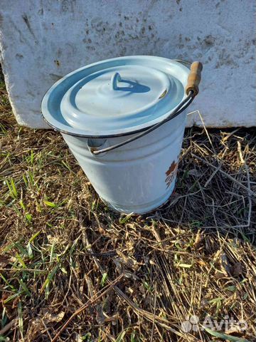 Эмалированное ведро