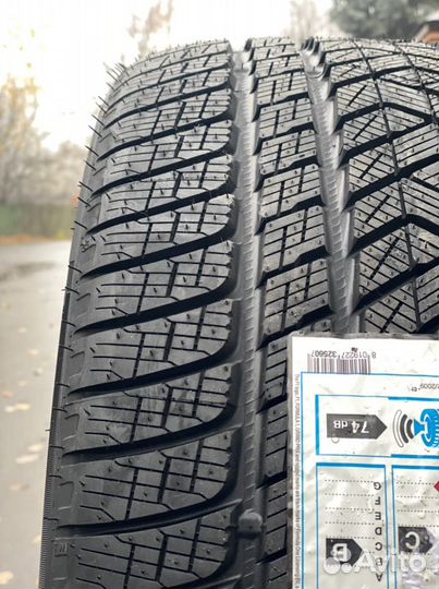 Pirelli Scorpion Winter 315/30 R22 и 275/35 R22