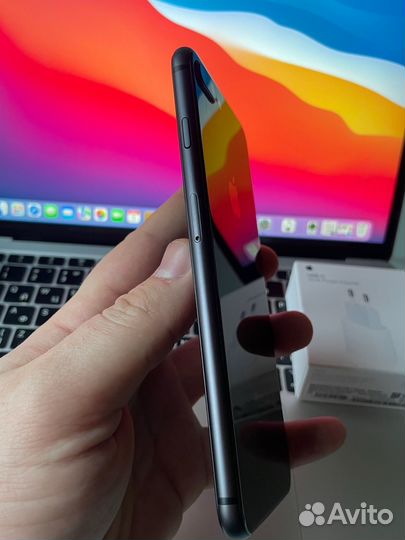 iPhone 8 Plus, 64 ГБ