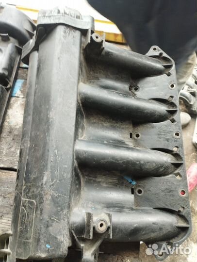 Клапанная крышка мерседес спринтер 651 Двигатель