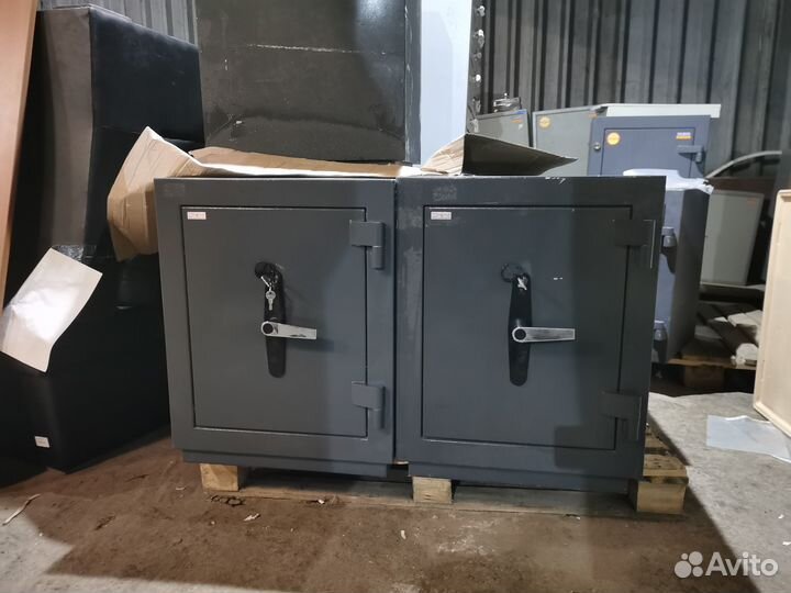 Взломостойкий сейф Контур ТК-10т