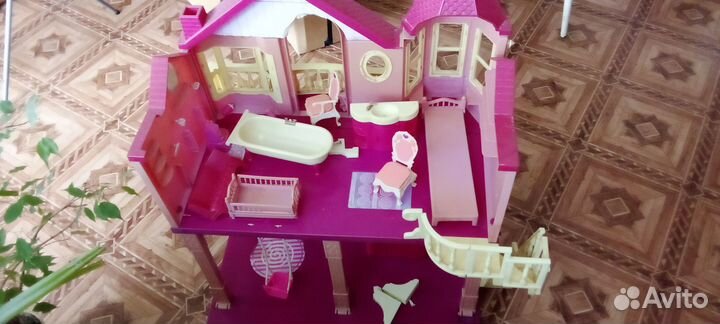 Кукольный домик, большой