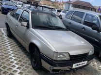 Opel Kadett 1.3 MT, 1987, битый, 250 000 км, с пробегом, цена 75 000 руб.